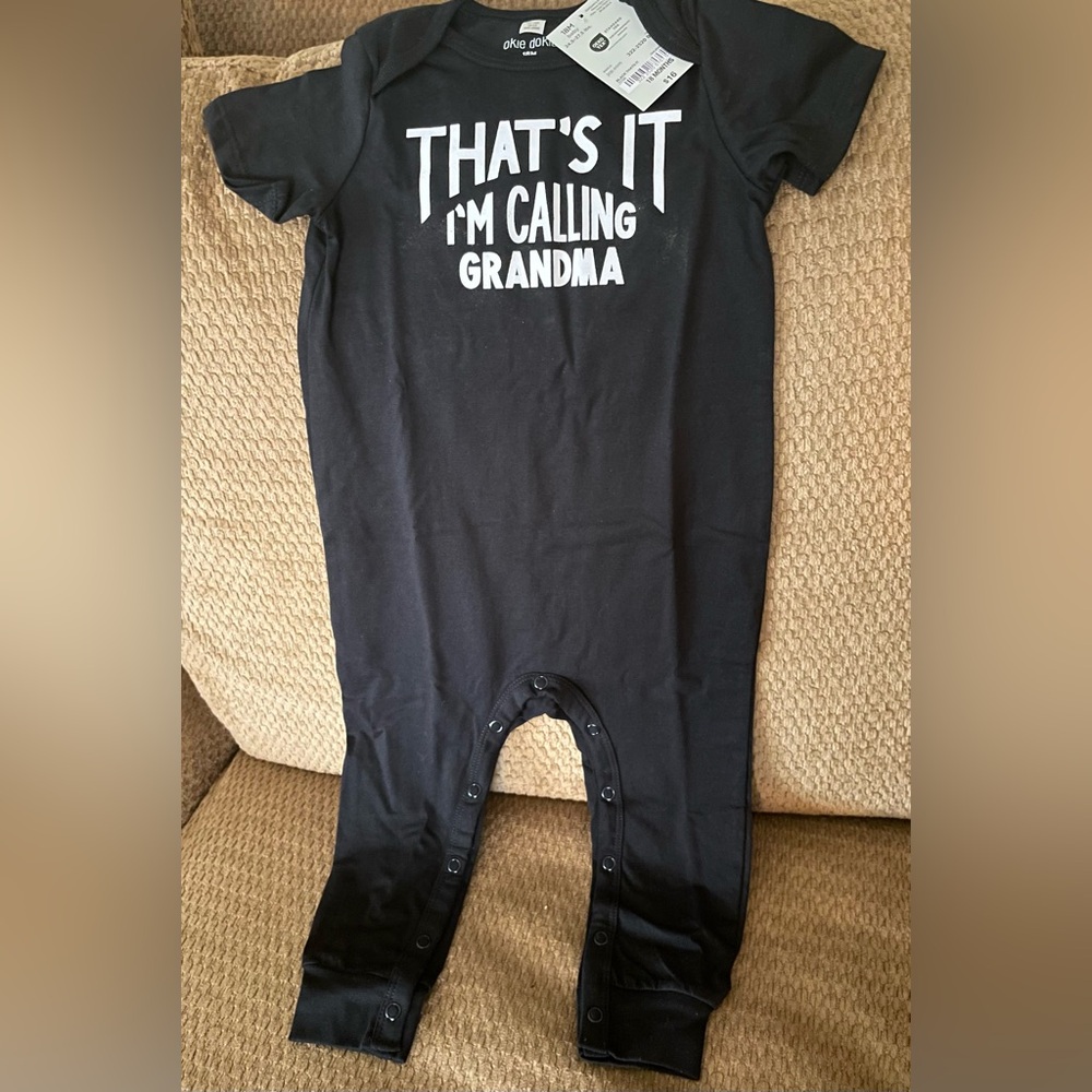 NWT baby onesie black 18 mos - That’s It I’m Calling Grandma - Picture 2 of 7
